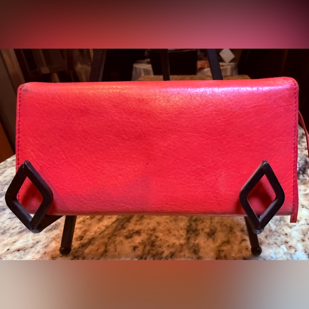 🧡 Authentic Chloé Paradise Pink Leather Wallet w/ authentication card. EUC - Picture 5 of 16
